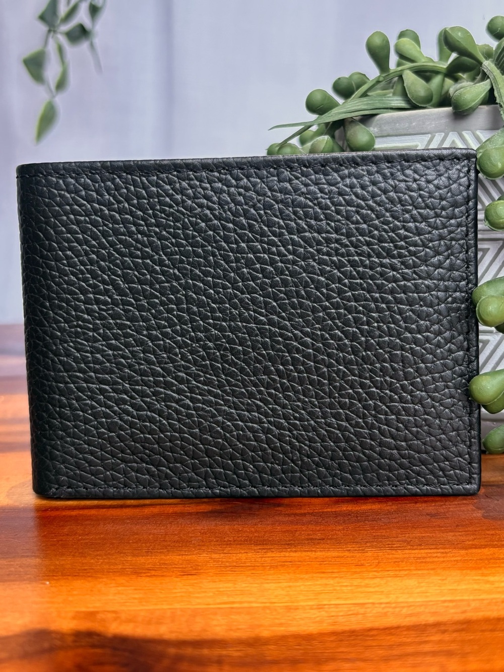 Genuine Leather Slim Bifold Wallet Black Mens - NWT